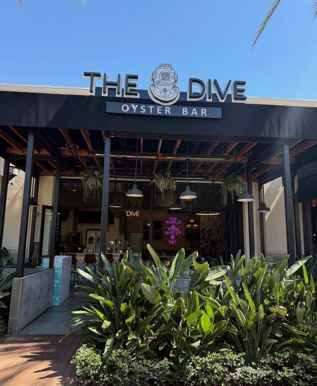 510 Spectrum Center Dr, Irvine, CA à louer Photo du bâtiment- Image 1 de 6