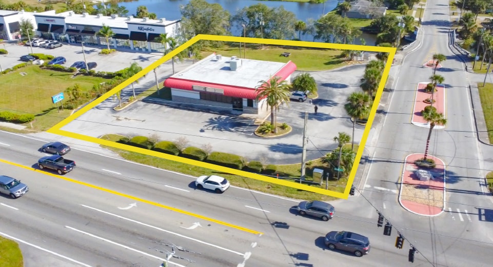 725 N Wickham Rd, Melbourne, FL à vendre - Photo du bâtiment - Image 2 de 8