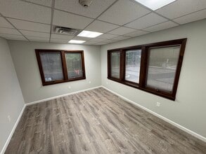 180 Tices Ln, East Brunswick, NJ for lease Building Photo- Image 1 of 3