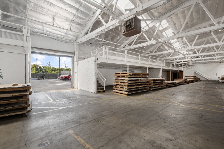 3417 Vineyard Ave, Los Angeles, CA à louer - Photo du bâtiment - Image 3 de 5