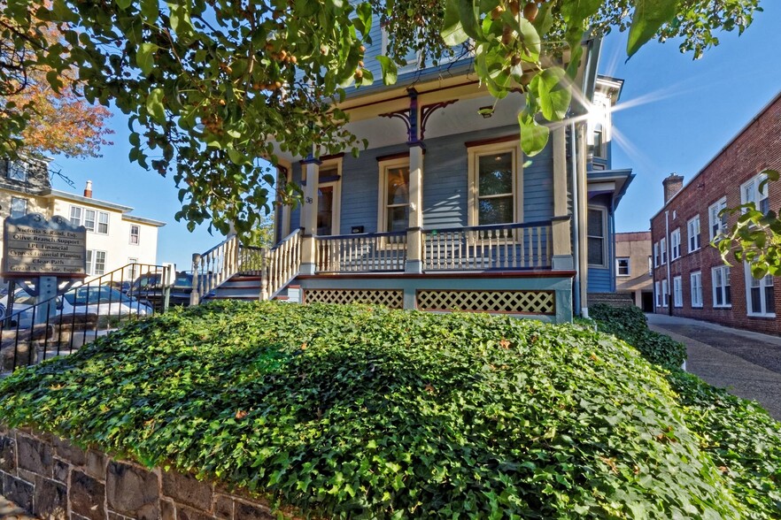 38 Cooper St, Woodbury, NJ for sale - Building Photo - Image 2 of 8