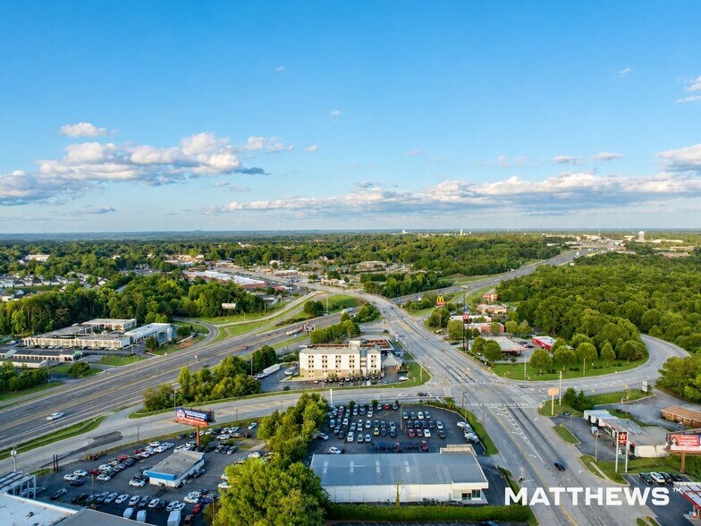 1407 Klondike Rd SW, Conyers, GA à vendre - Photo du bâtiment - Image 2 de 3