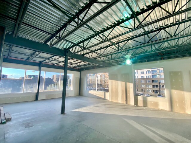 794 Boul Du Cure-Labelle, Blainville, QC for lease Interior Photo- Image 1 of 2