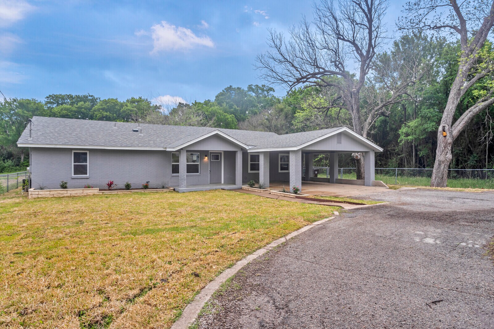 601 Spring St, Round Rock, TX à louer Photo intérieure- Image 1 de 47