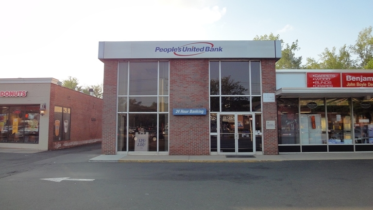 1228 Farmington Ave, West Hartford, CT for lease - Building Photo - Image 2 of 3