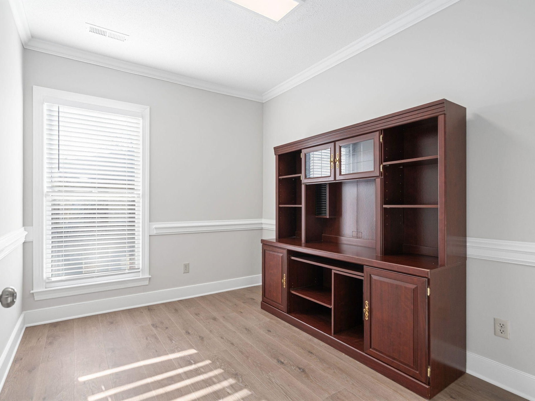 6512 Six Forks Rd, Raleigh, NC for lease Interior Photo- Image 1 of 2