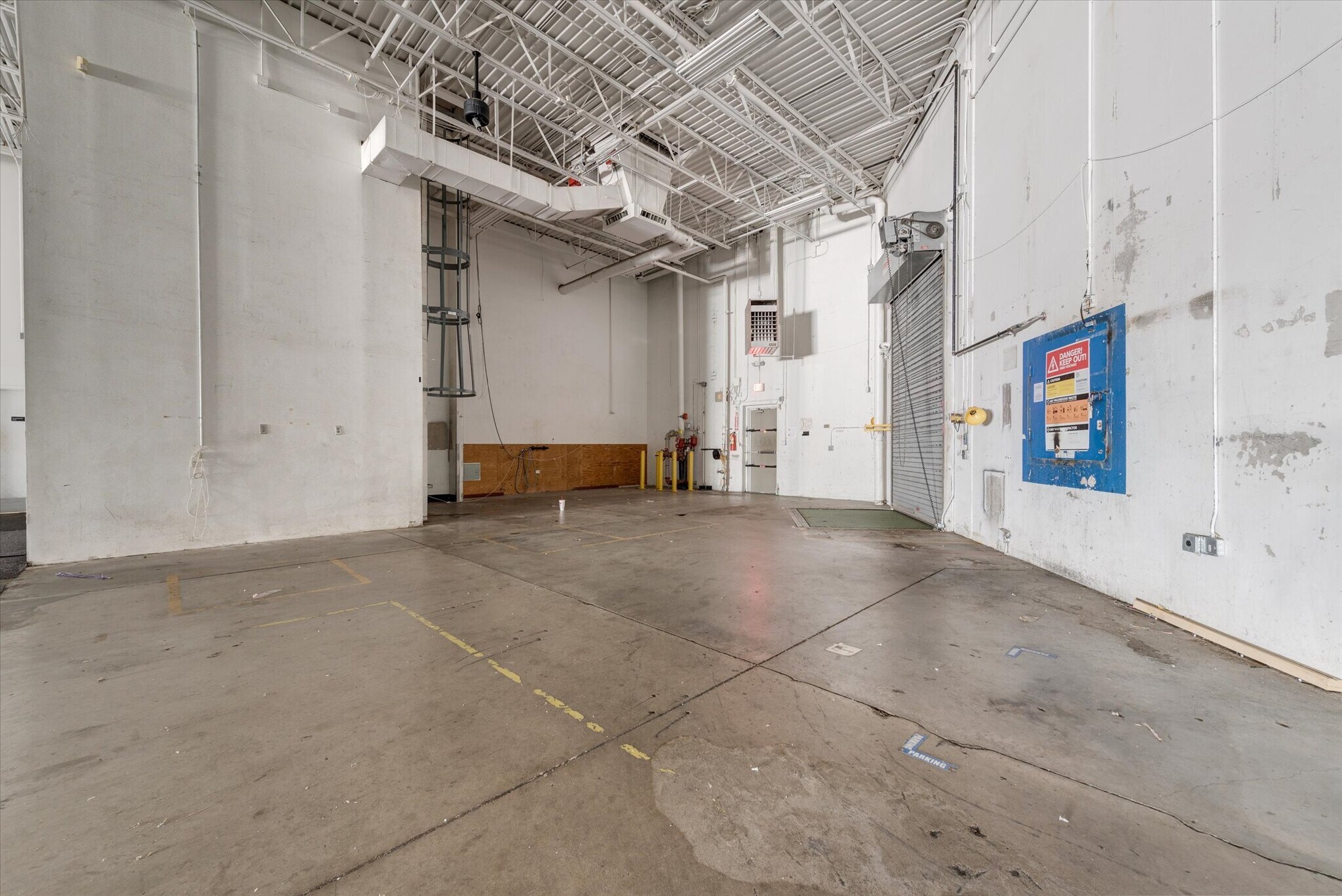 6750 West Fwy, Fort Worth, TX for sale Interior Photo- Image 1 of 1