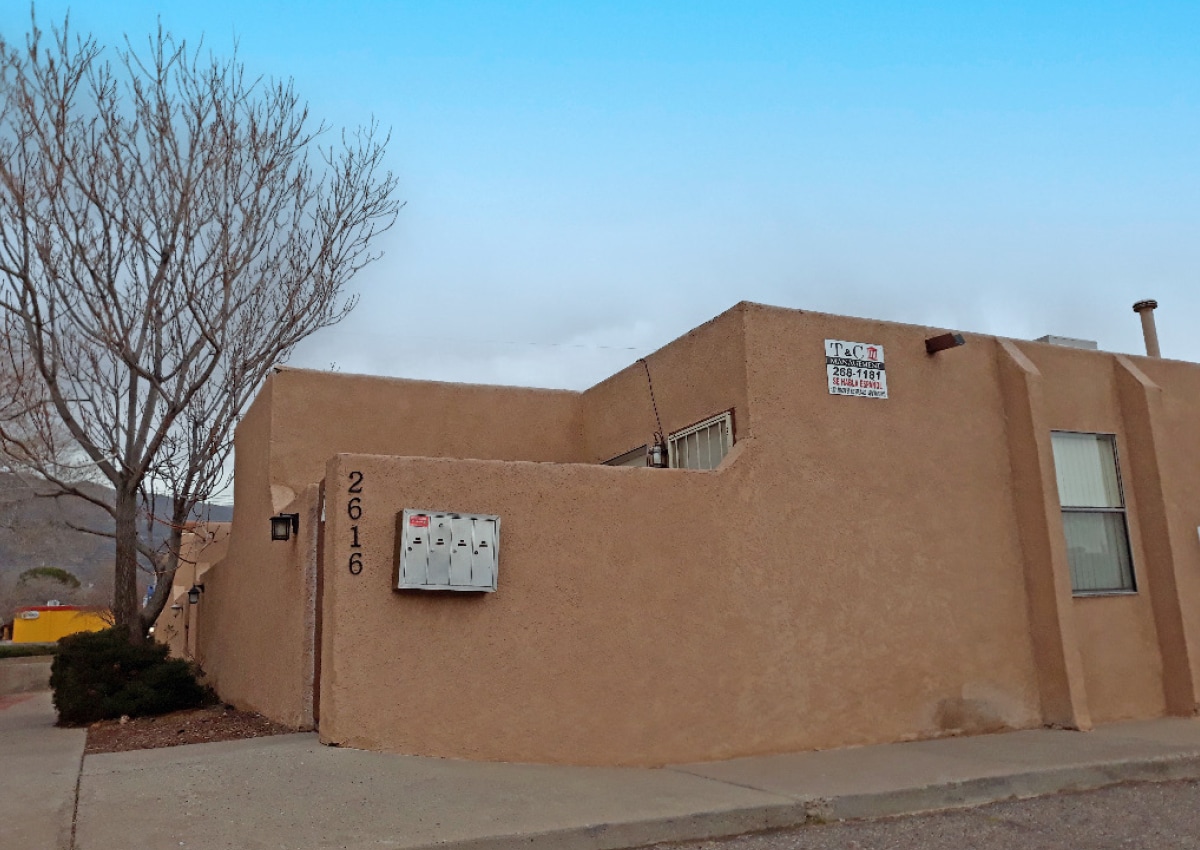 2616 Muriel St NE, Albuquerque, NM for sale Primary Photo- Image 1 of 8