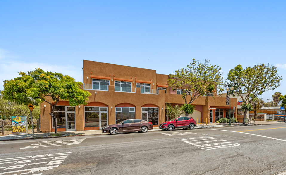 165 W San Ysidro Blvd, San Ysidro, CA for sale - Building Photo - Image 2 of 24