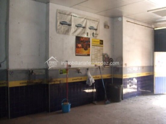 Commerce de détail dans Cáceres, Cáceres à vendre Photo du bâtiment- Image 1 de 9