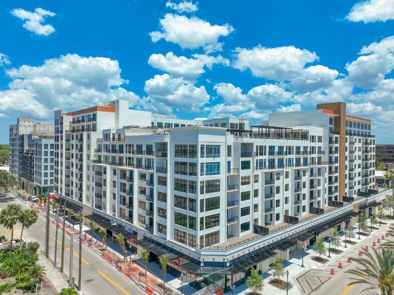 1991 Main St, Sarasota, FL à louer - Photo du bâtiment - Image 1 de 9