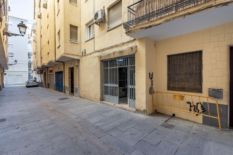 Calle San Miguel Alta, 31, Granada, Granada à vendre - Photo du bâtiment - Image 2 de 17