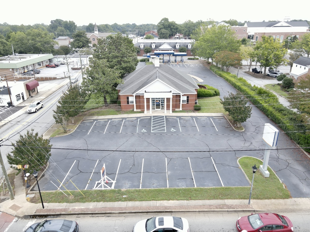 124 NE Main St, Simpsonville, SC for sale Building Photo- Image 1 of 1