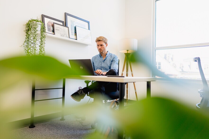 37 Easton Ave, New Brunswick, NJ à louer - Photo intérieure - Image 3 de 24