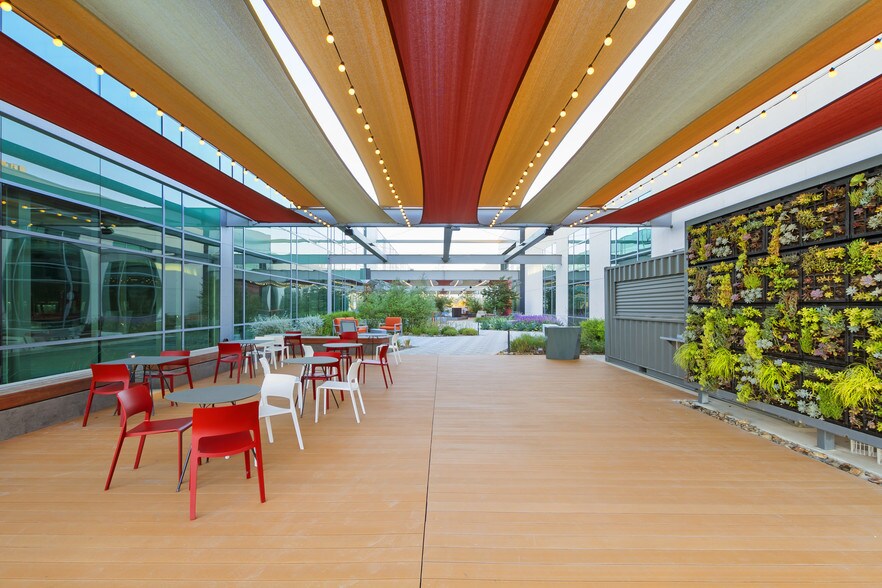 5909 Sea Otter Pl, Carlsbad, CA à louer - Photo intérieure - Image 3 de 11