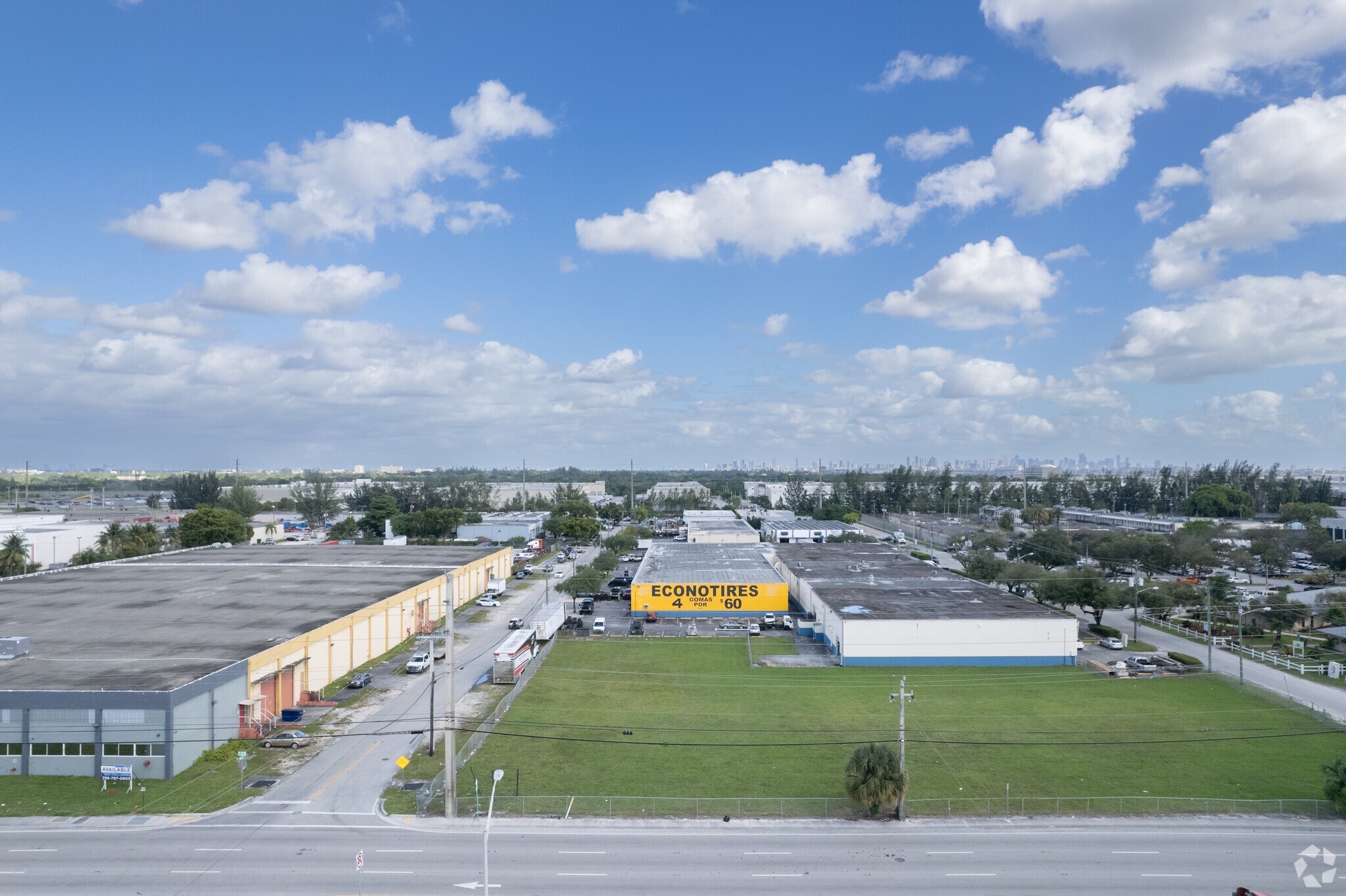 7005-7145 NW 41 St, Miami, FL for lease Primary Photo- Image 1 of 8