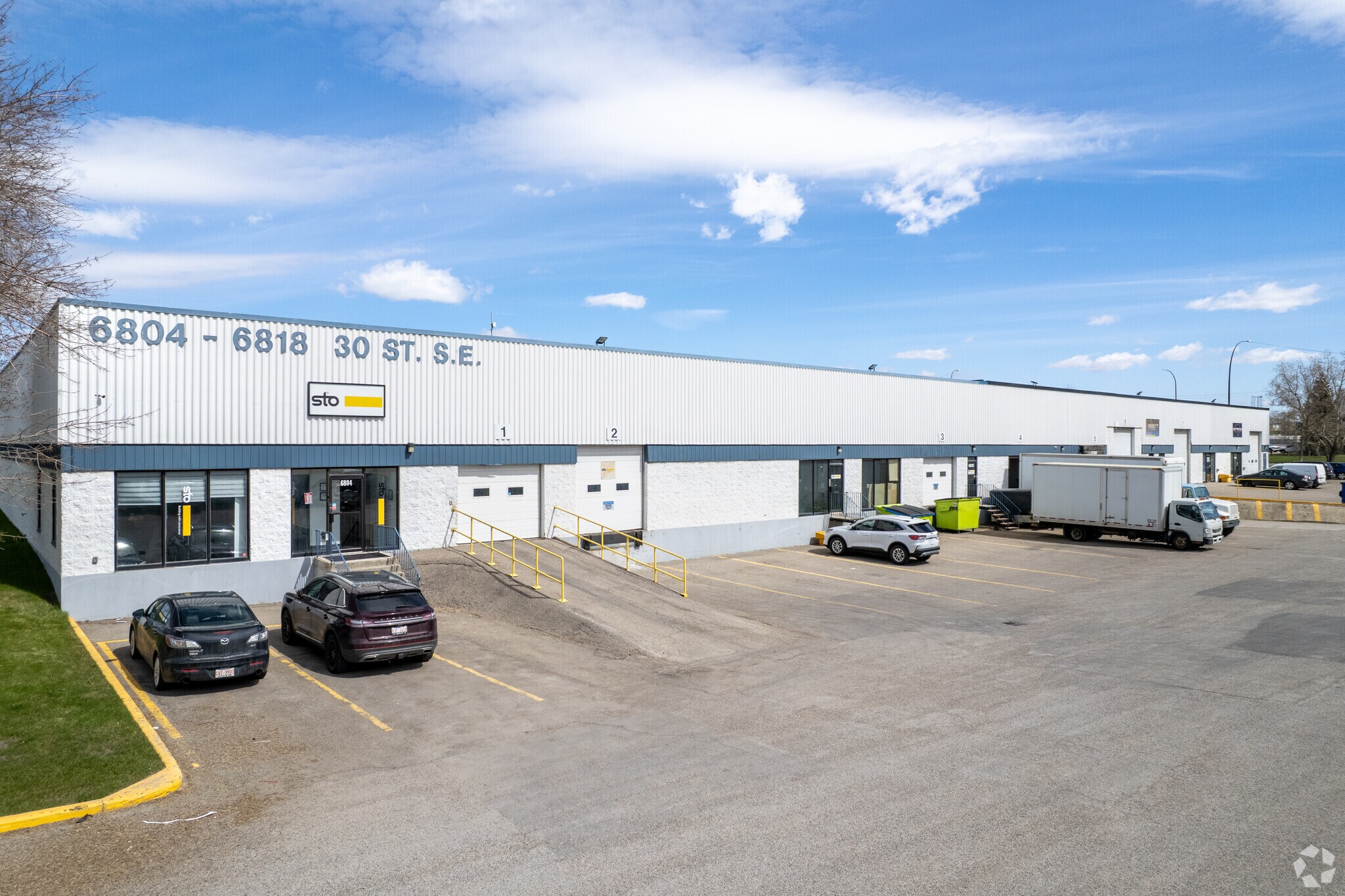6804-6818 30 St SE, Calgary, AB for lease Primary Photo- Image 1 of 8