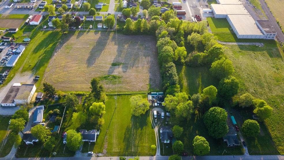 151 Fiant Street, Connersville, IN for sale - Building Photo - Image 3 of 8