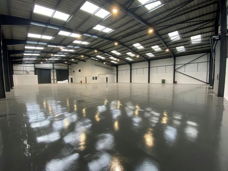 730 South St, Glasgow for lease - Building Photo - Image 3 of 11