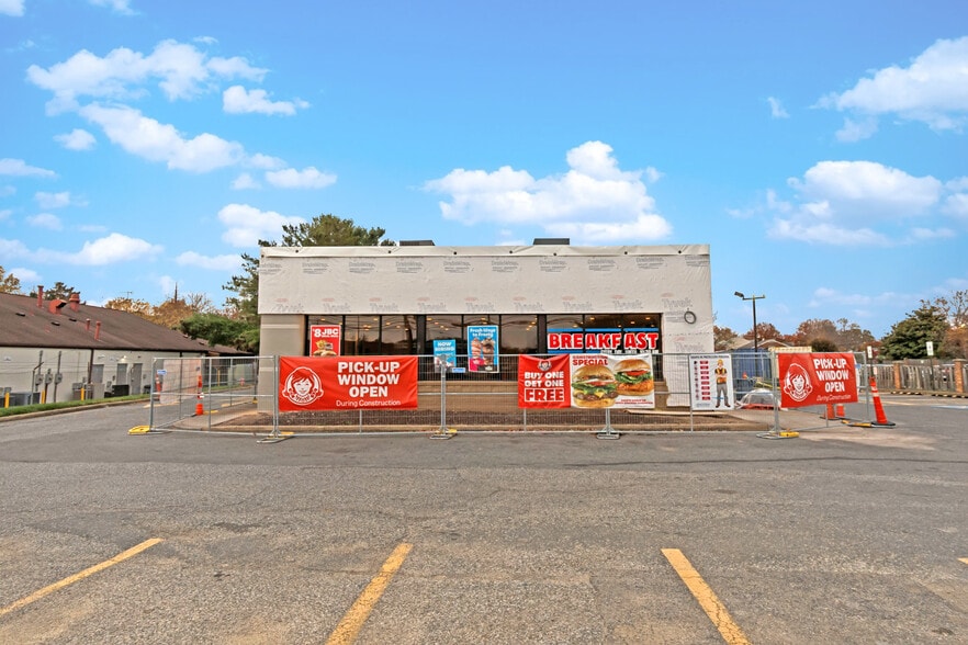 6335 Allentown Rd, Temple Hills, MD for sale - Building Photo - Image 2 of 6