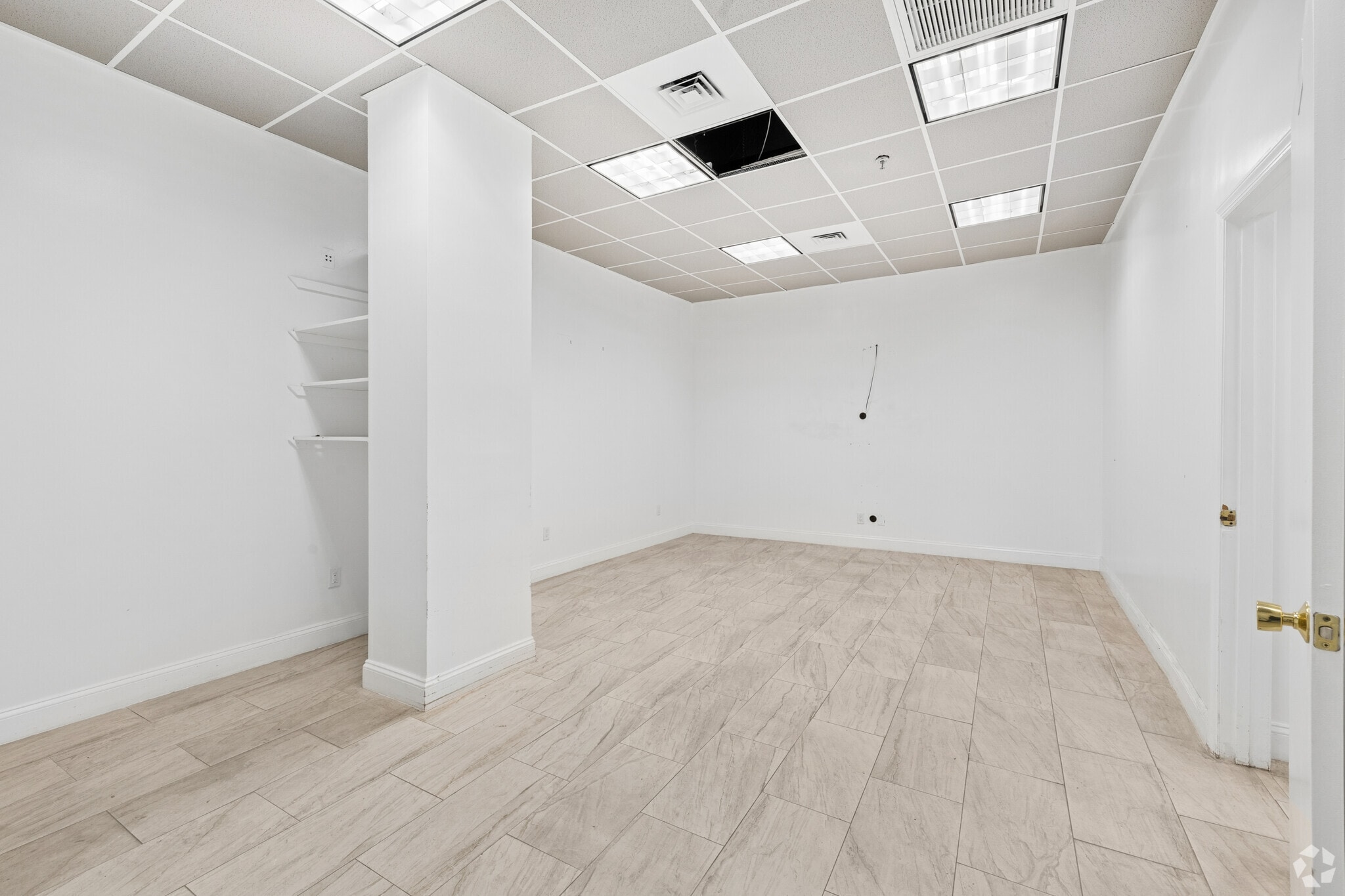 949-955 Yonkers Ave, Yonkers, NY for lease Interior Photo- Image 1 of 2