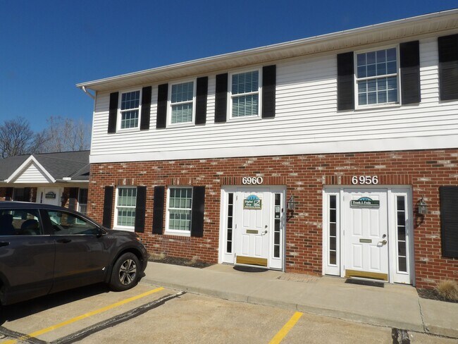 Plus de détails pour 6960 Spinach Dr, Mentor, OH - Bureau à vendre