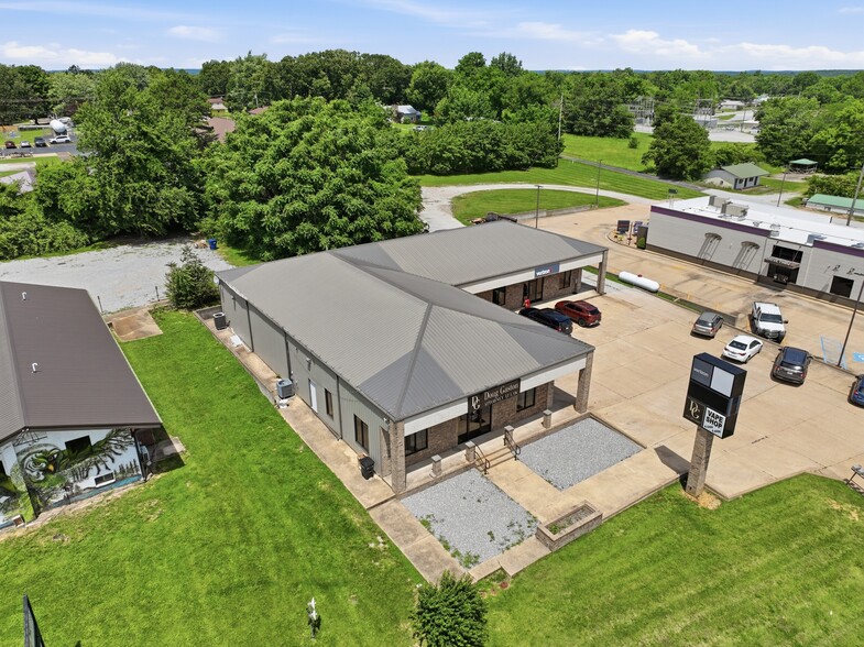 1213 Highway 63, Houston, MO for sale - Building Photo - Image 3 of 33