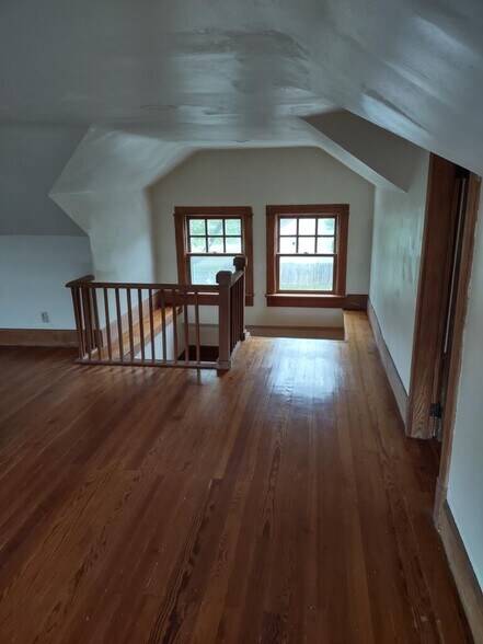 6036 Metcalf Ave, Overland Park, KS for lease - Interior Photo - Image 2 of 6