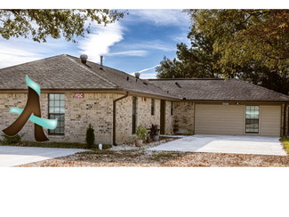 More details for 2625 Magnolia Ave, Port Neches, TX - Health Care for Sale