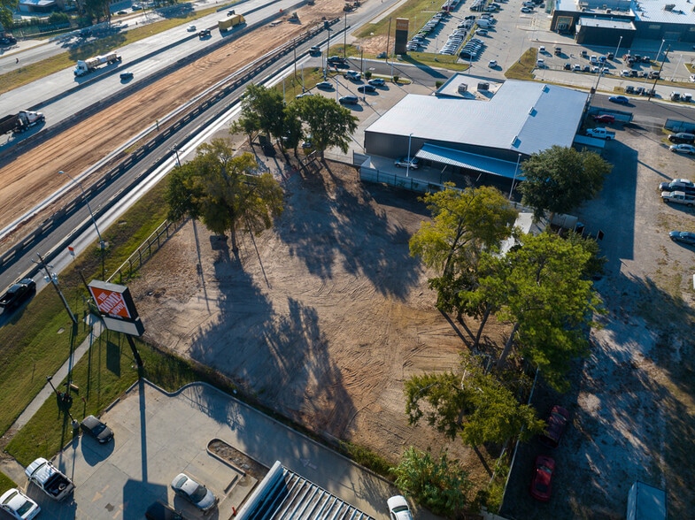 191 Interstate 45, Huntsville, TX for sale - Building Photo - Image 2 of 8