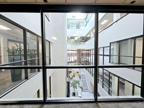 101 S Elm St, Greensboro, NC à louer Photo intérieure- Image 1 de 5