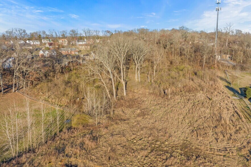 3128 Elm Hill Pike, Nashville, TN for sale - Building Photo - Image 2 of 9