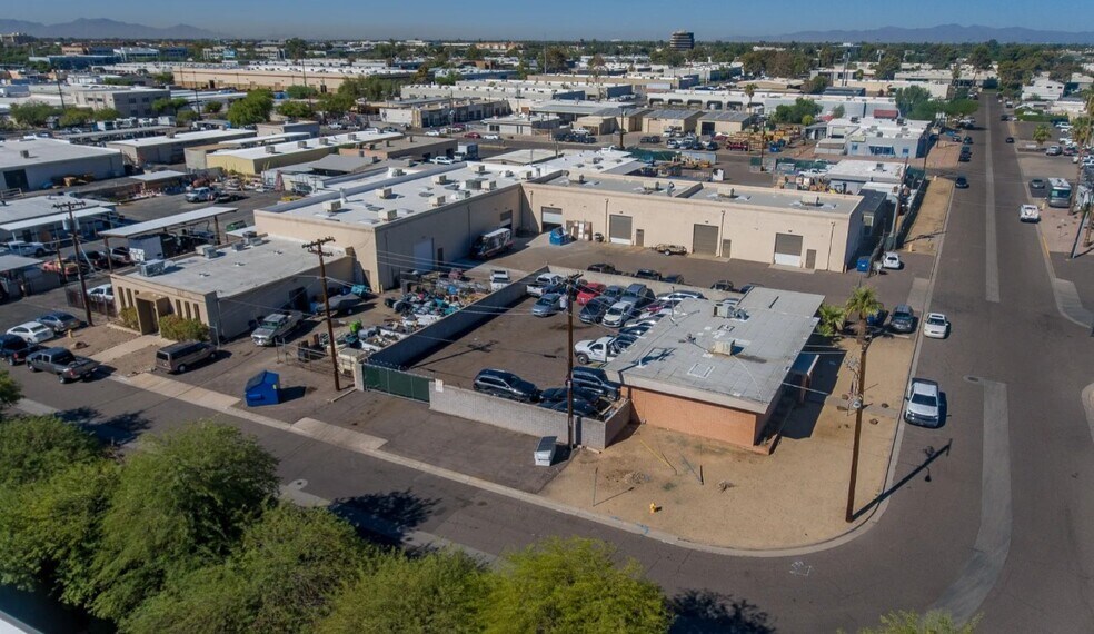11200 N 21st Ave, 2101 & 2115 W Shangri La Rd, Phoenix, AZ à vendre - Photo du bâtiment - Image 1 de 14