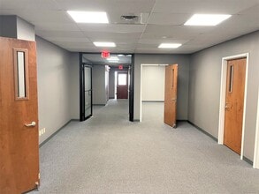 15 N 3rd St, Newark, OH for lease Interior Photo- Image 2 of 14