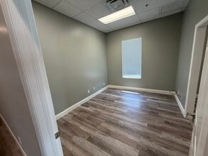 11100 Bonita Beach Rd, Bonita Springs, FL for lease Interior Photo- Image 2 of 4