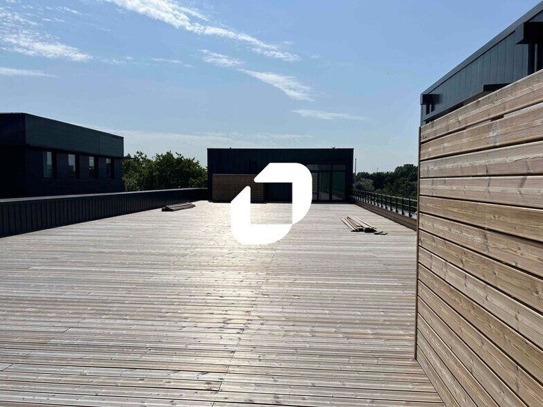 Office in Argenteuil for lease - Building Photo - Image 3 of 14