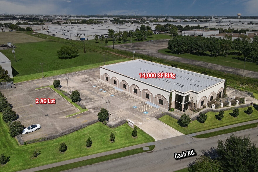 11150 Cash Rd, Stafford, TX for lease - Building Photo - Image 2 of 16