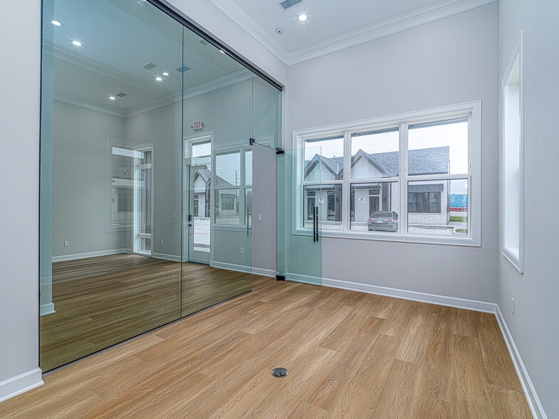 1325 Main St, Katy, TX for sale - Interior Photo - Image 3 of 18