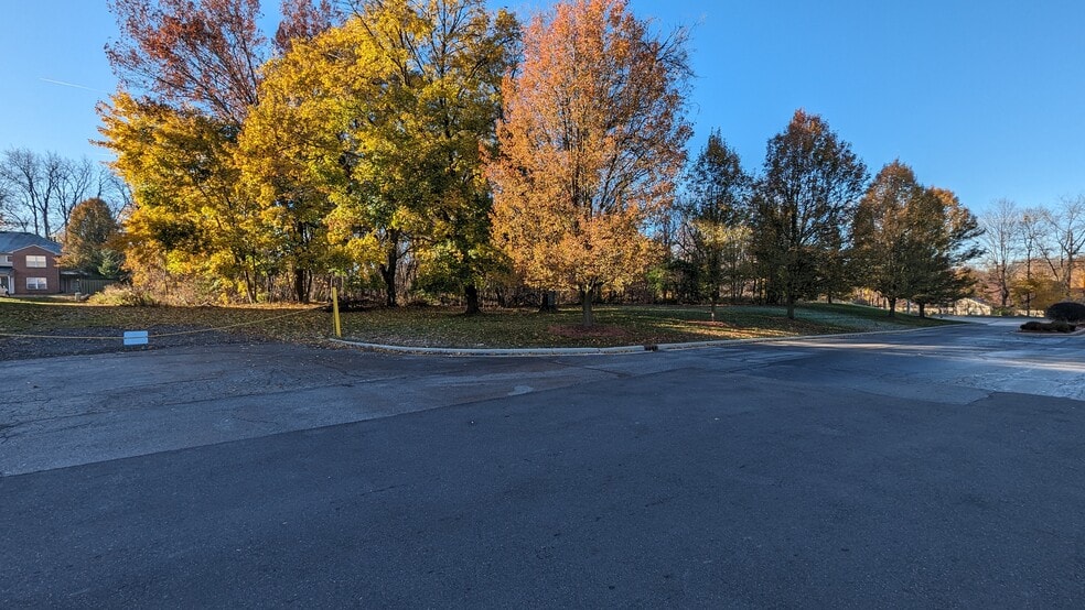 1.6 Acres SR 19, Elkhart, IN à vendre - Photo du bâtiment - Image 2 de 4