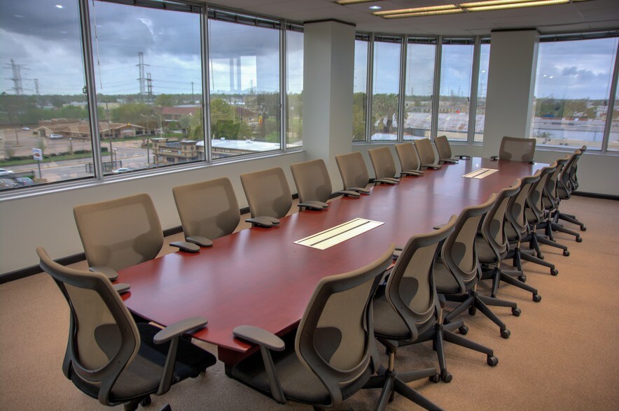 11251 Northwest Fwy, Houston, TX à louer - Photo intérieure - Image 3 de 8