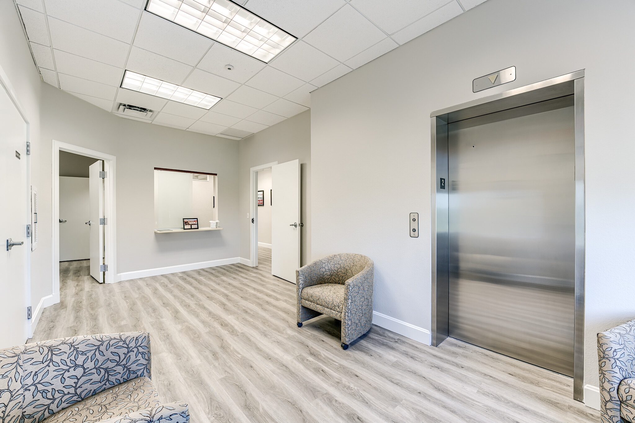 14241 Metro Pky, Fort Myers, FL for lease Interior Photo- Image 1 of 8