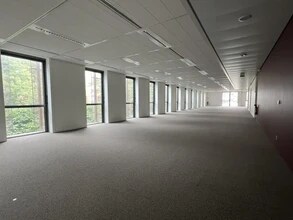 1-11 Rue Du Cottage Tolbiac, Chevilly-Larue for lease Interior Photo- Image 2 of 4