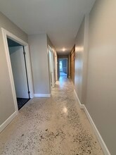 15 Gamecock Ave, Charleston, SC for lease Interior Photo- Image 2 of 5