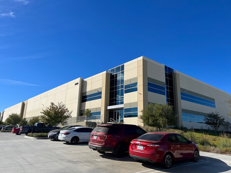 21822 Opportunity Way, Riverside, CA for lease - Building Photo - Image 1 of 8