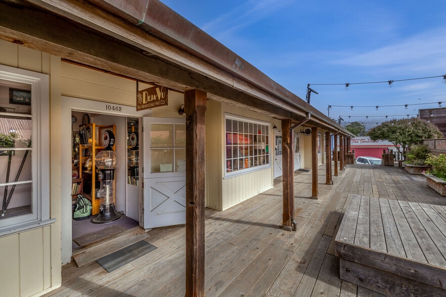 10470 Lansing St, Mendocino, CA à vendre - Photo du bâtiment - Image 3 de 31