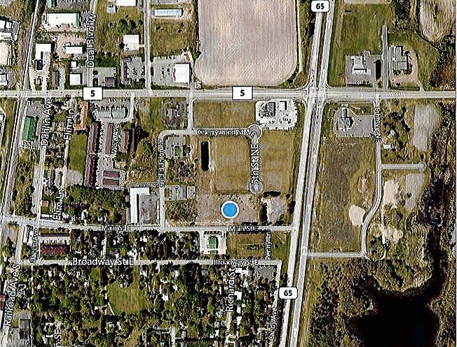 403 E Main St, Isanti, MN for sale - Building Photo - Image 2 of 34