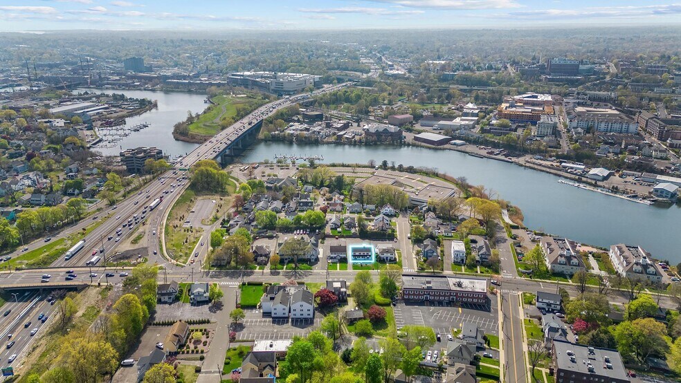 158 East Ave, Norwalk, CT à louer - Photo du bâtiment - Image 3 de 69