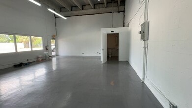 3501-3531 NW 19th St, Fort Lauderdale, FL for lease - Commercial Listing Video 