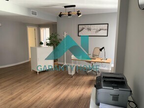 Office in Cáceres, Cáceres for lease Interior Photo- Image 2 of 6