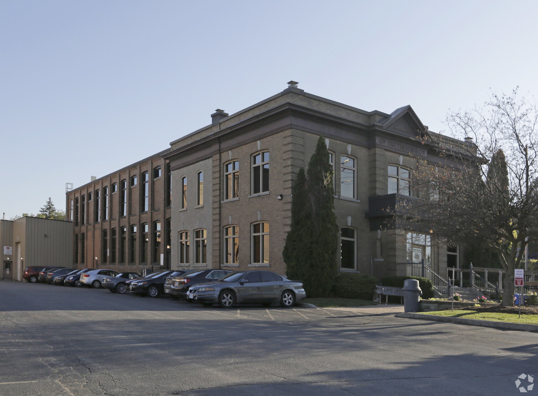 498 Eagle St N, Cambridge, ON à vendre Photo principale- Image 1 de 1